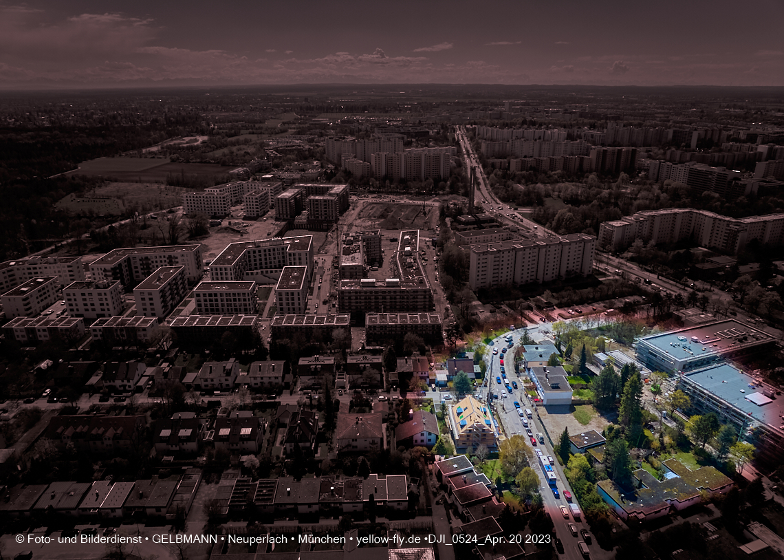 21.04.2023 - Luftbilder von der Baustelle Niederalmstraße 16 in Neuperlach